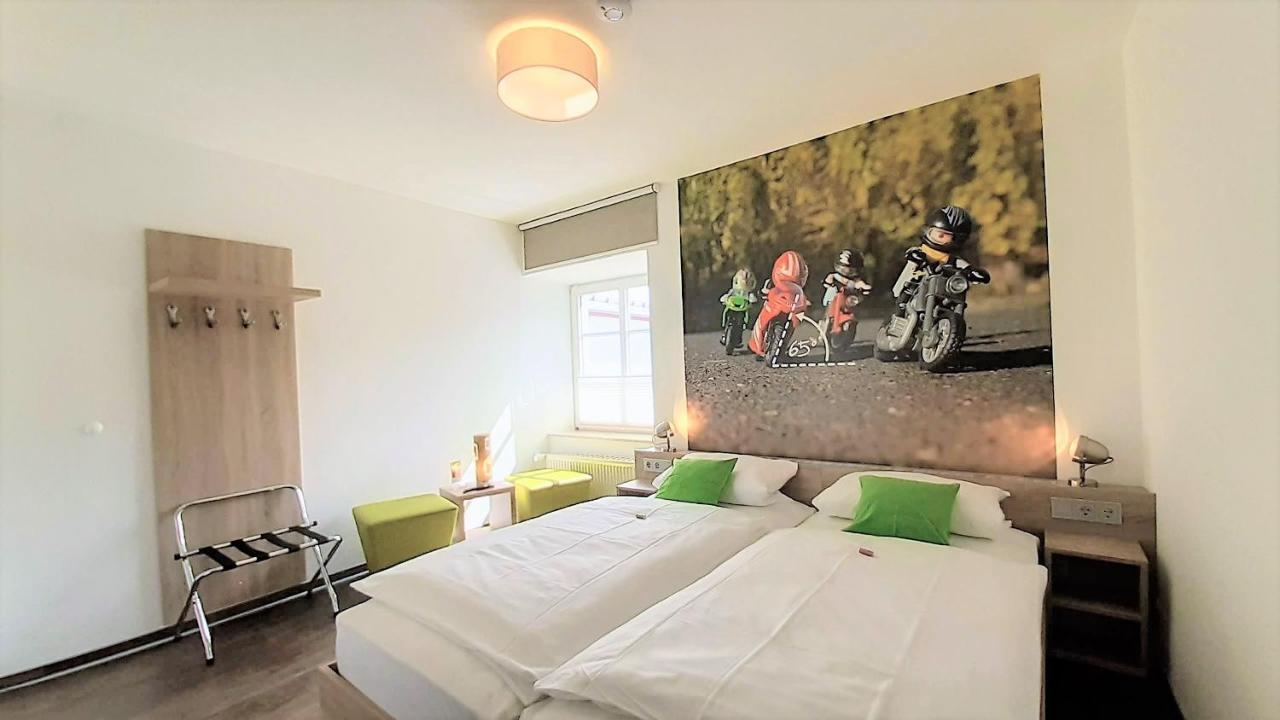 Winkelwerkstatt Hotel Kröv Esterno foto